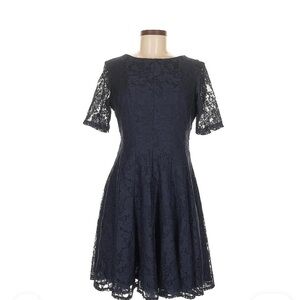 Chic Black Lace Midi Dress